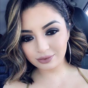 Meet your Posher, Karina